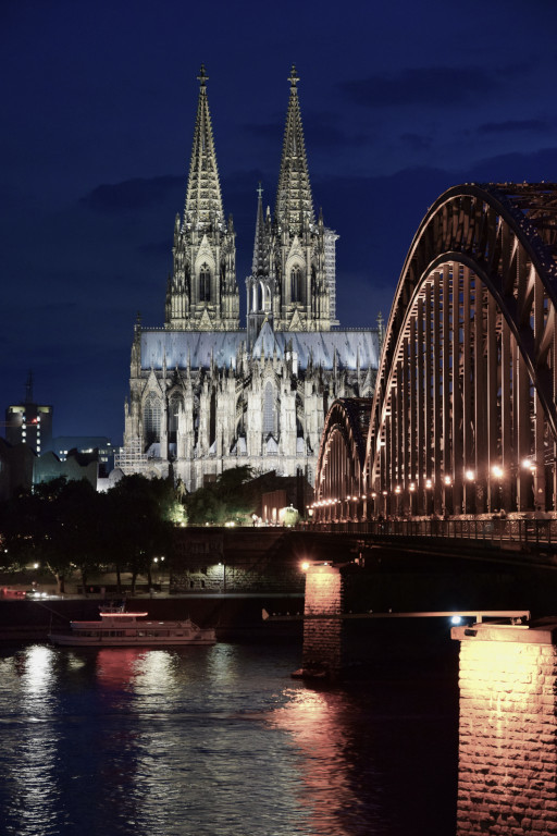 Hohenzollernbrücke und Kölner Dom